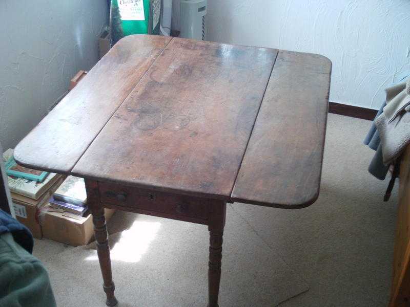 victorian pemberton drop leaf table in v.good