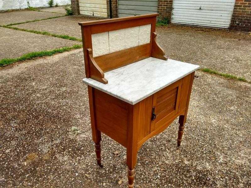 Victorian wash stand