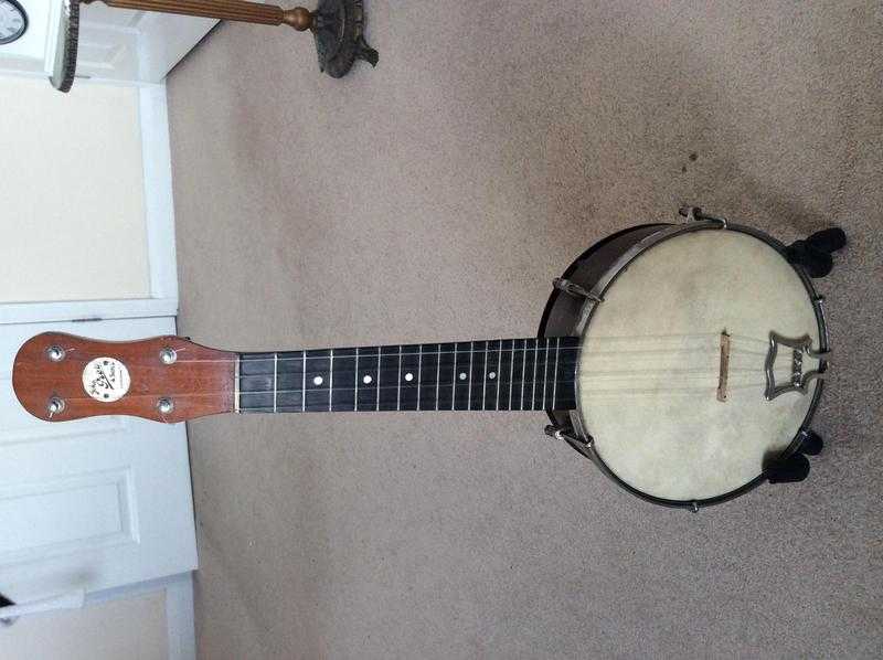 Vintage BANJOLELE From 193040s.