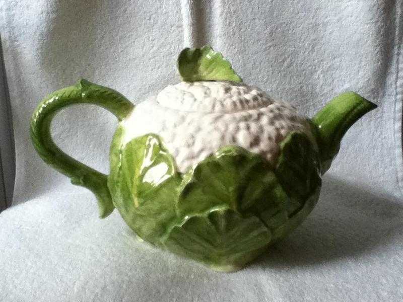 Vintage Fitz and Floyd Cauliflower Teapot.