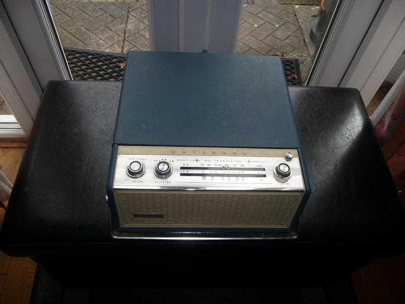 VINTAGE MATSUSHITA NATIONAL RADIO PHONOGRAPH SG-600