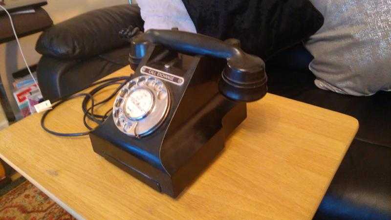 Vintage Original Bakelite Telephone WORKING