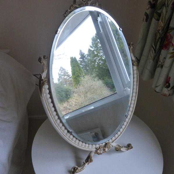 VINTAGE OVAL DRESSING TABLE MIRROR