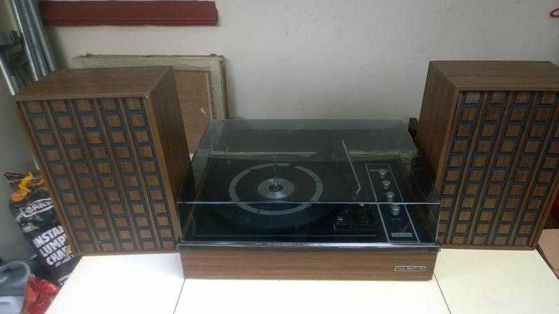 vintage record player 60s70s