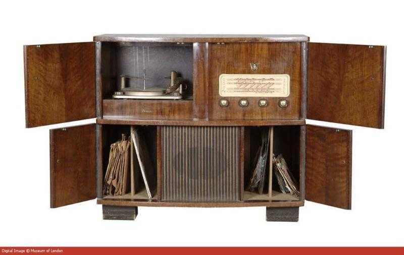 vintage retro 1950s Sobell record playerradio.