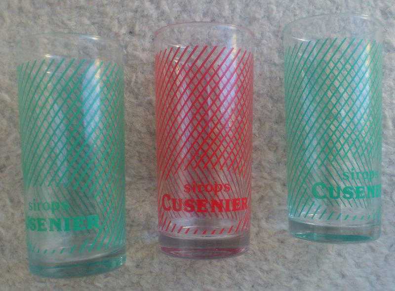 Vintage-retro French tumblers Sirops Cusenier (2 green 1 red)