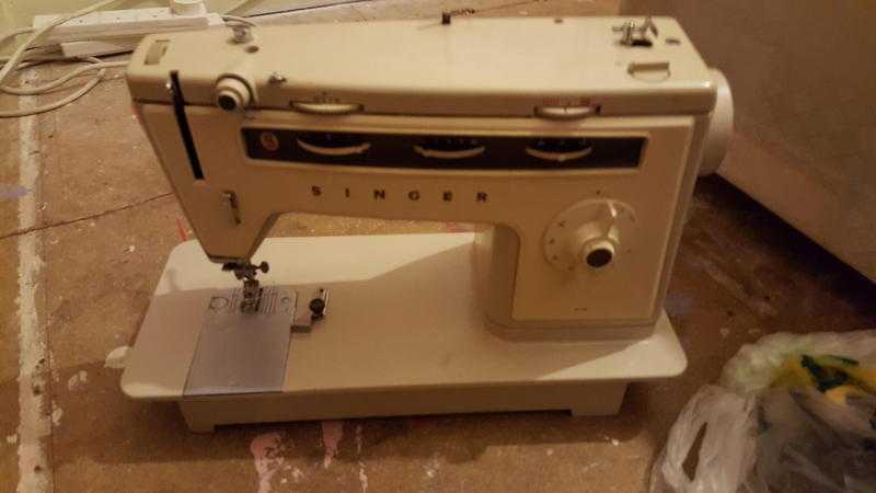 Vintage Singer 514 sewing machine