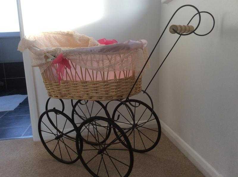 Vintage tipe Dolls Pram