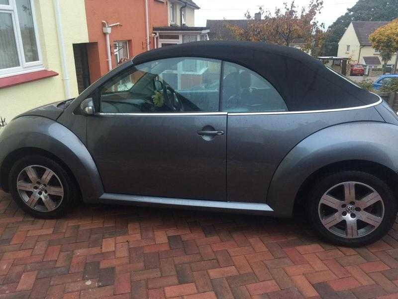 Volkswagen Beetle soft top 2006