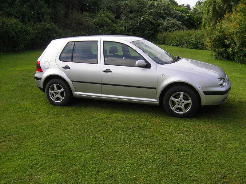 Volkswagen Golf 1.6 Auto