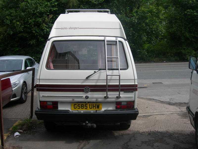 VOLKSWAGON T25 AUTO SLEEPER HI TOP