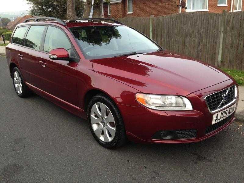 Volvo V70 DIESEL SE AUTOMATIC 2009 FULL SERVICE HISTORY