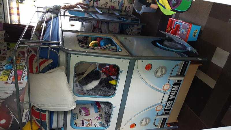 Vw camper bed high top