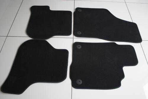 VW GOLF FLOOR MATS, Motor Accessories, Complete set