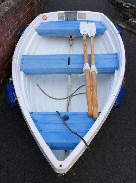 Walker bay 8 dinghy rowing boat