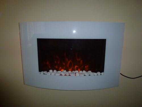 WALLMOUNTED WHITE ELECTRIC FIRE