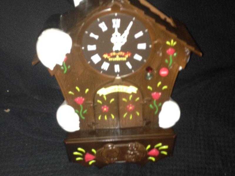Wanted Sylvester and tweety pie animated cuckoo clock