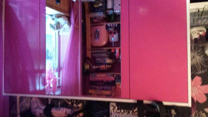 Wardrobe 4 door pink gloss