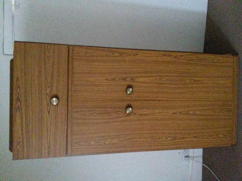 wardrobe in good condition, dark brown