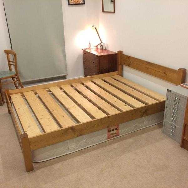 Warren Evans Double Bed (Summer)