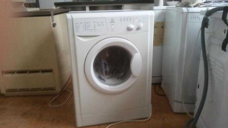 Washer Dryer by Indesit