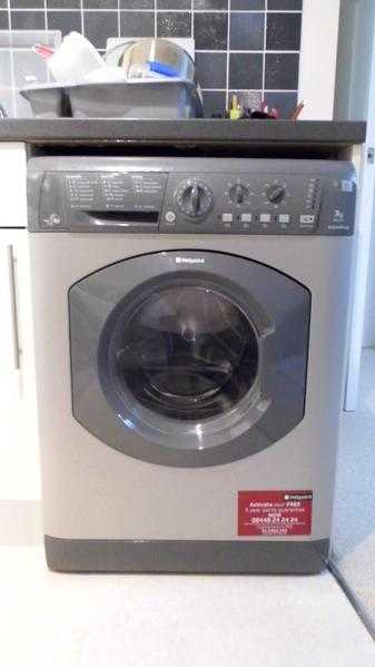 Washing machine - dryer for sale in Seaford, WDL520