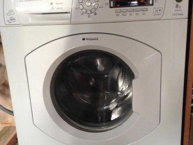 Washing machine-Hotpoint WMD960. Ultima. 8kgs. Burgesd Hill