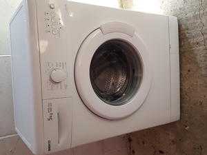 Washing machine in excellent condition