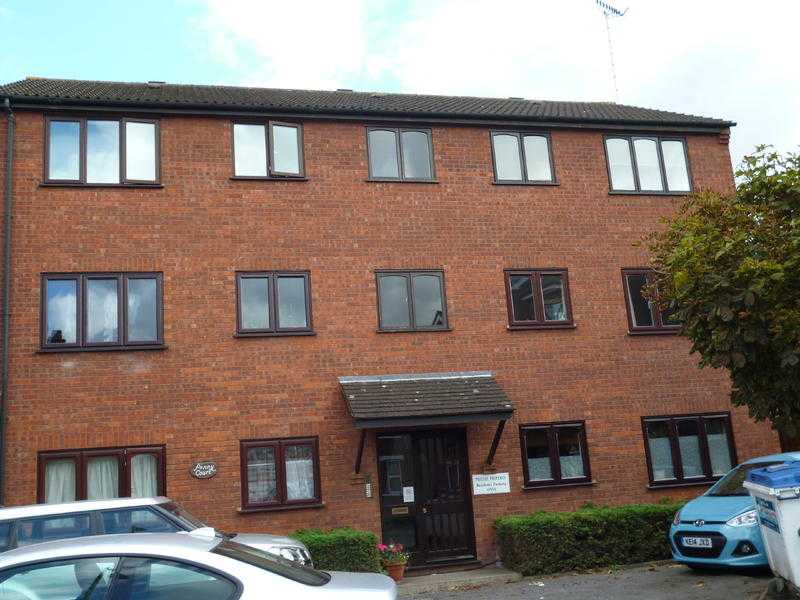 Watford Junction apartment to rent