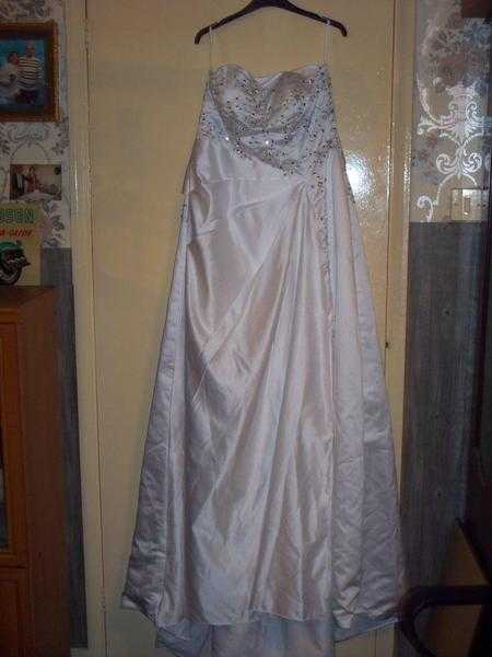 wedding dress