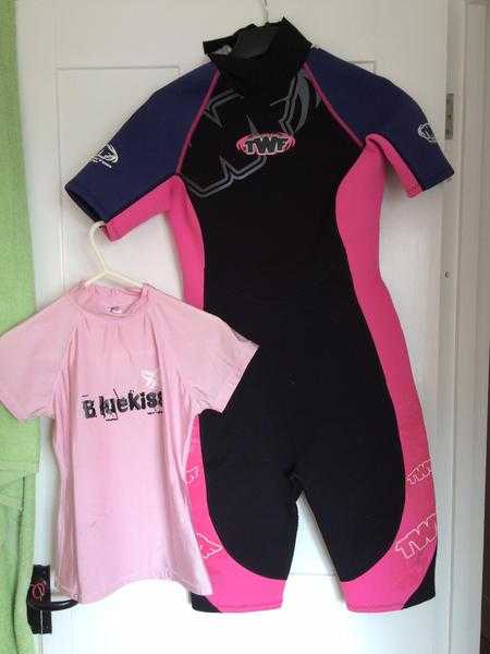 Wetsuit and rash vest