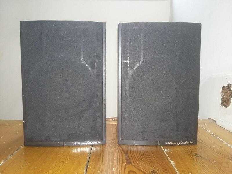 Wharfedale Speakers. Diamond 8.1. Compact. Black.