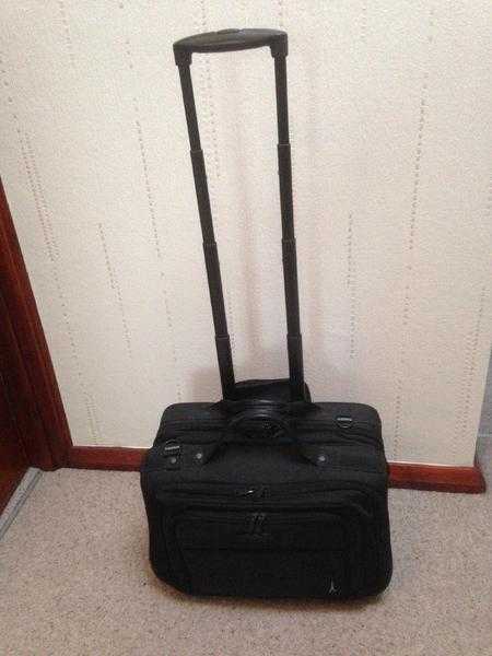 Wheeled travel bag