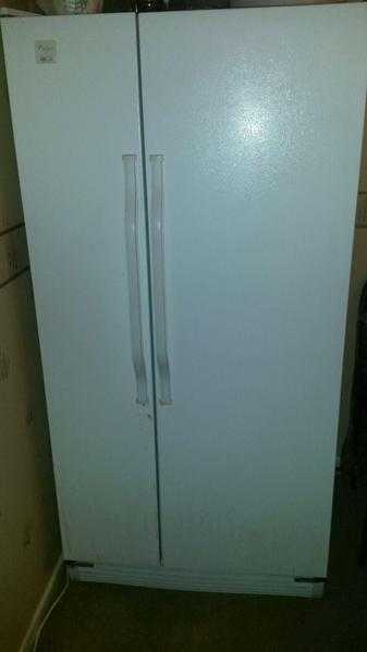 Whirlpool American style fridge freezer