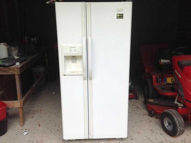 white admiral side by side fridge freezer