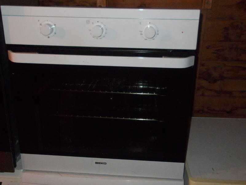 white beko single built in oven