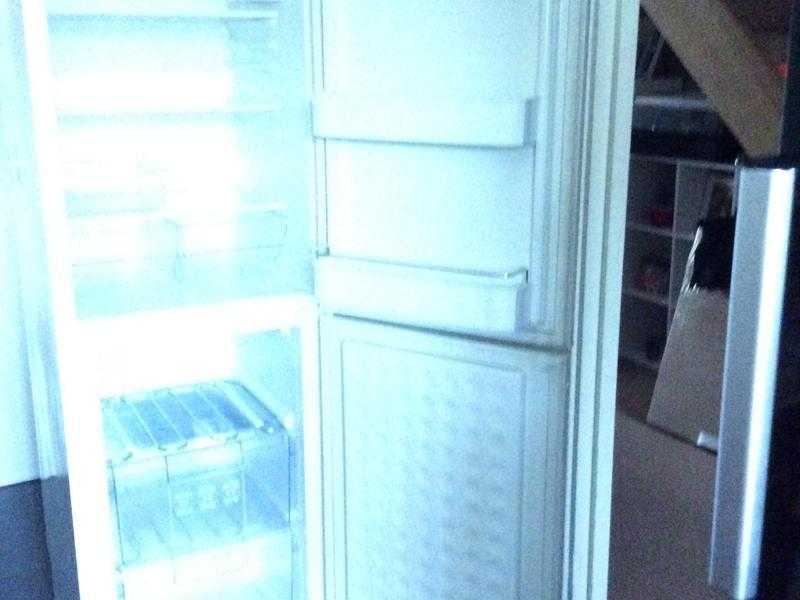 White Bosch fridgefreezer for sale