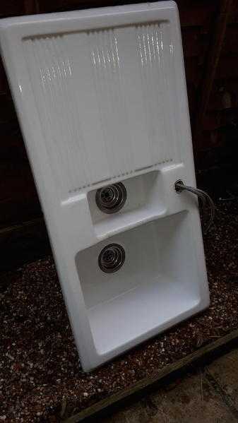 White ceramic sink