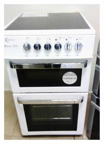 White Flavel freestanding cooker