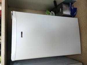 White Fridge Freezer excellent condition buyer must collect 120.00 ono