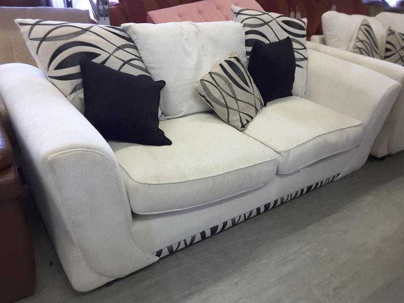 White  Light Cream 3 Seater Sofa - VGC - Local Delivery 19