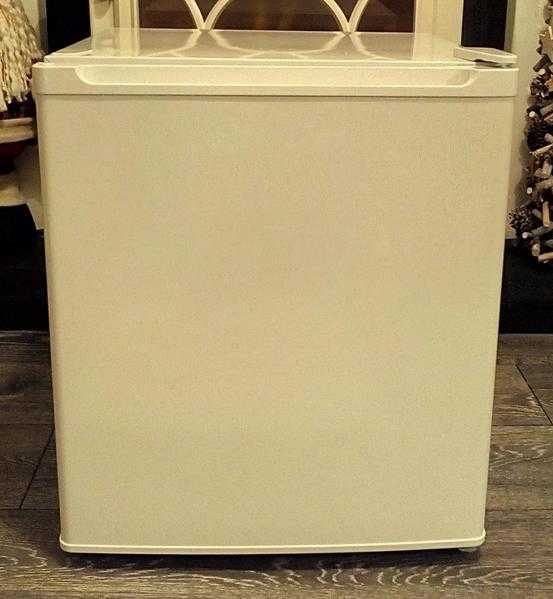 White Mini Fridge Freezer