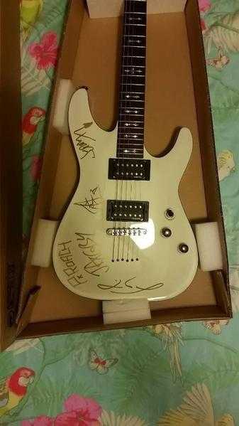 White omen 6 Schecter guitar signed by Papa Roach