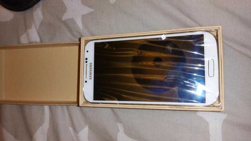 white samsung galaxy s4 in box with accessories