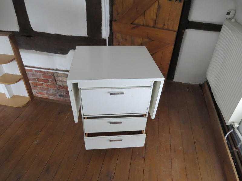 White storage and extendable table unit