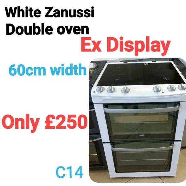 White Zanussi Cooker (ex Display Model)