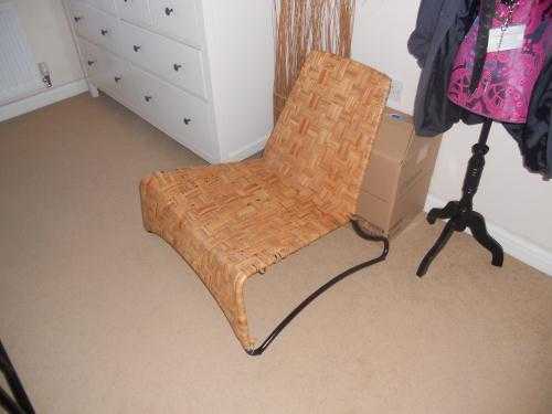 WICKER CHAIR