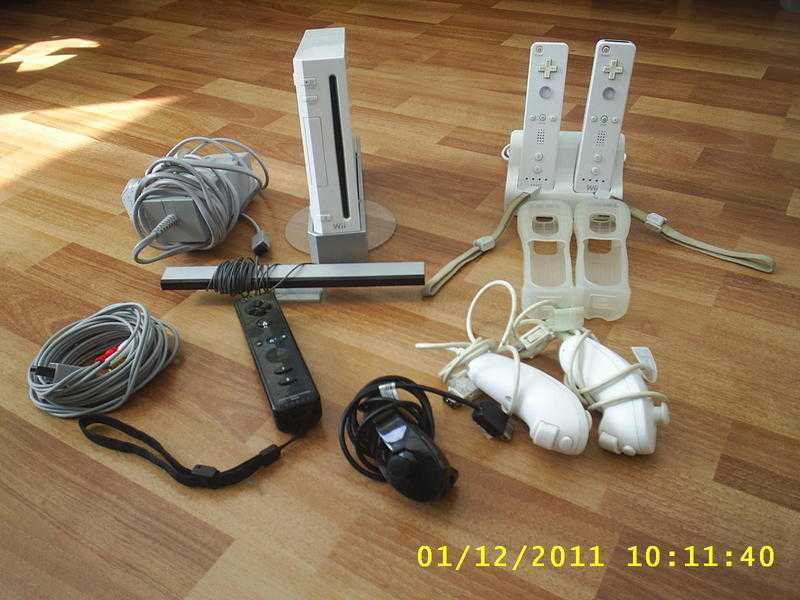 Wii console with 23 games bundle