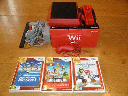 Wii Mini Console, Games and Remote