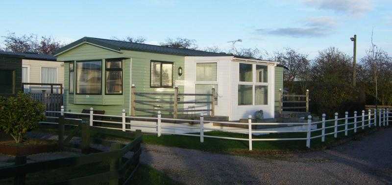 Willerby Salisbury Static Caravan, Chapel Hill nr Tattershall, uPVC Conservatory amp DG, GCH, 10 month residential site